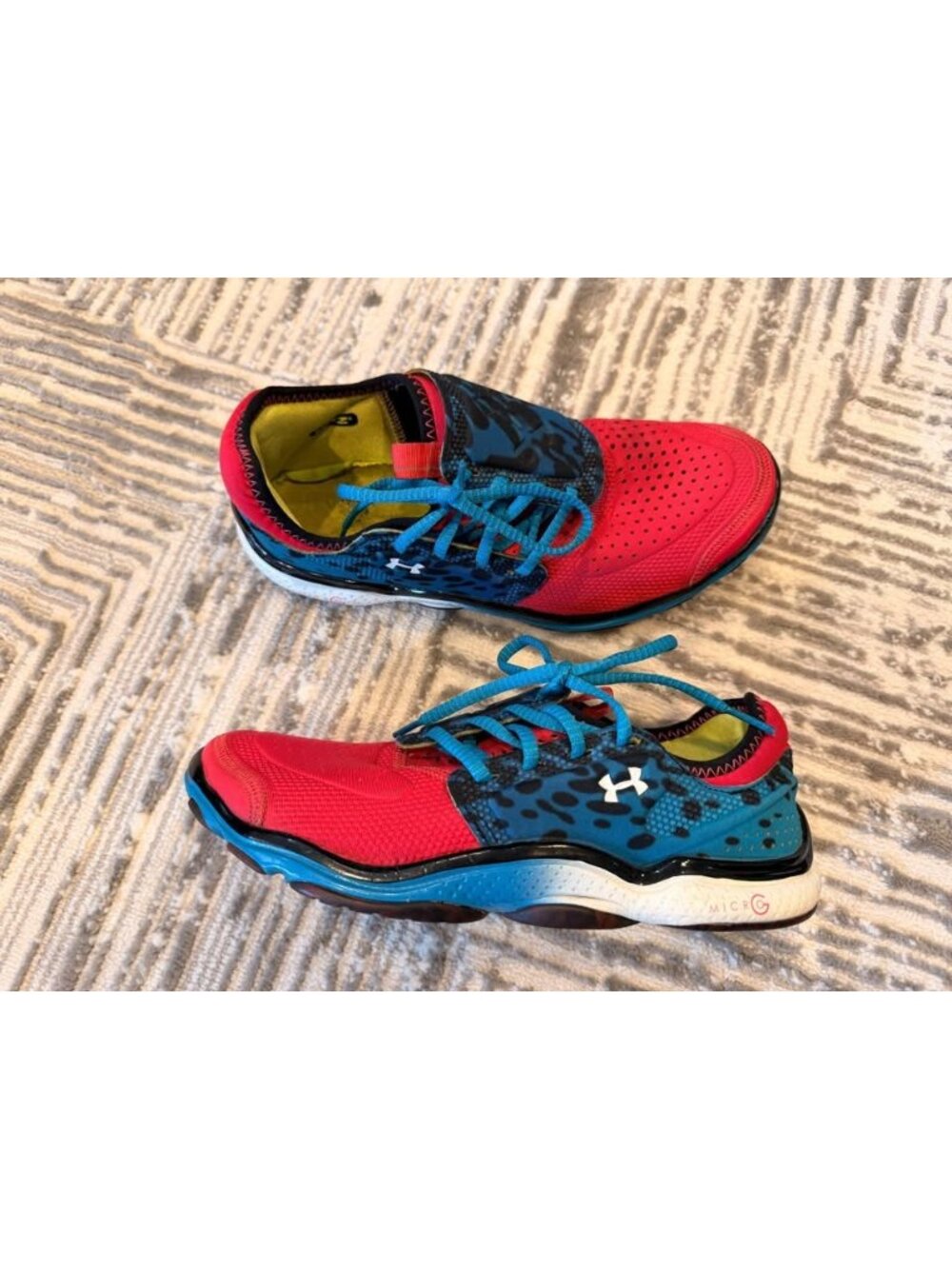 Under Armour women's size 8 Micro G Toxic Six leopard running sneakers
